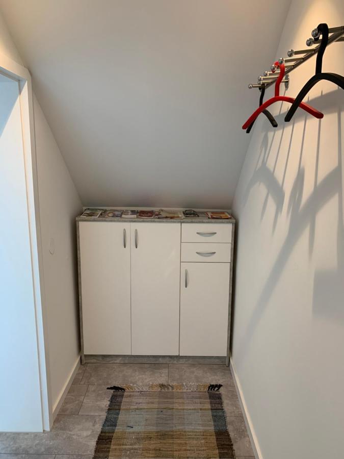 Ferienwohnung Sunny - Moderne Ferienwohnung Im Gruenen In Saarbruecken-West 外观 照片